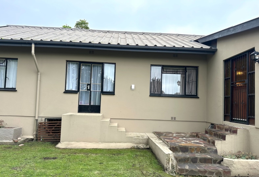 3 Bedroom Property for Sale in Denneoord Western Cape